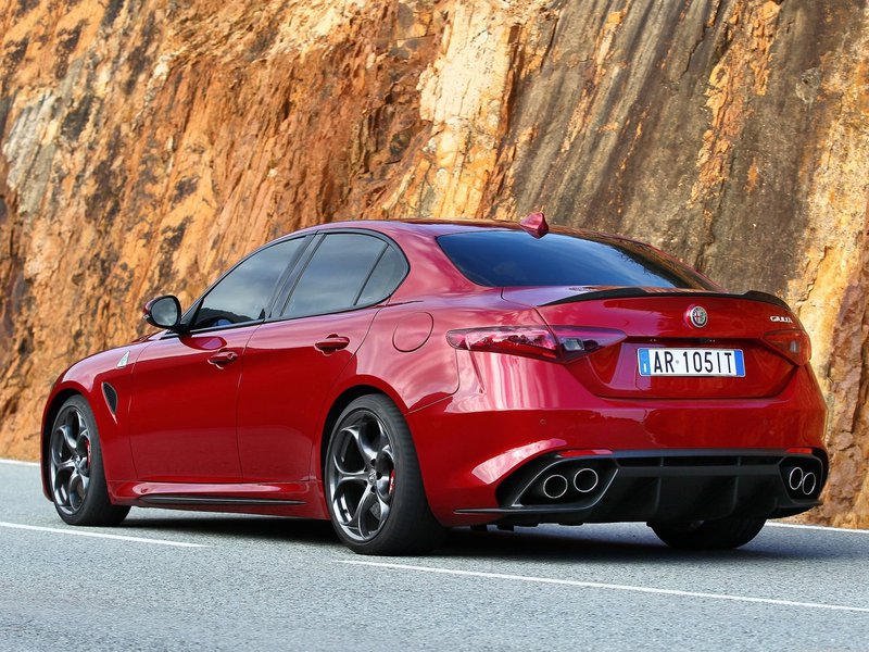 Alfa Romeo Giulia Alfa Romeo Giulia