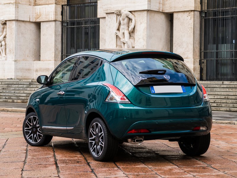 Lancia Ypsilon Lancia Ypsilon