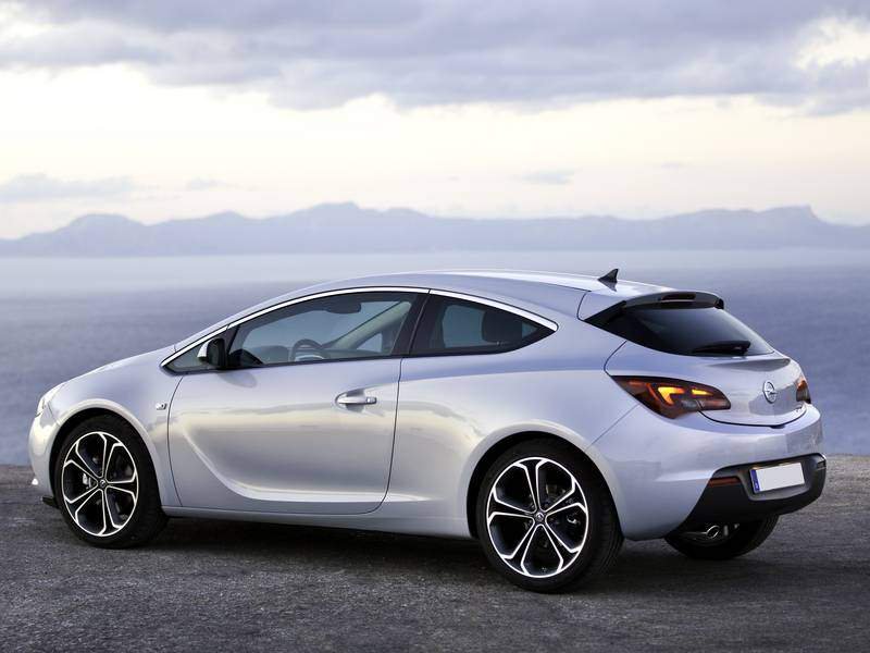 Configuratore nuova Opel GTC e listino prezzi 2018